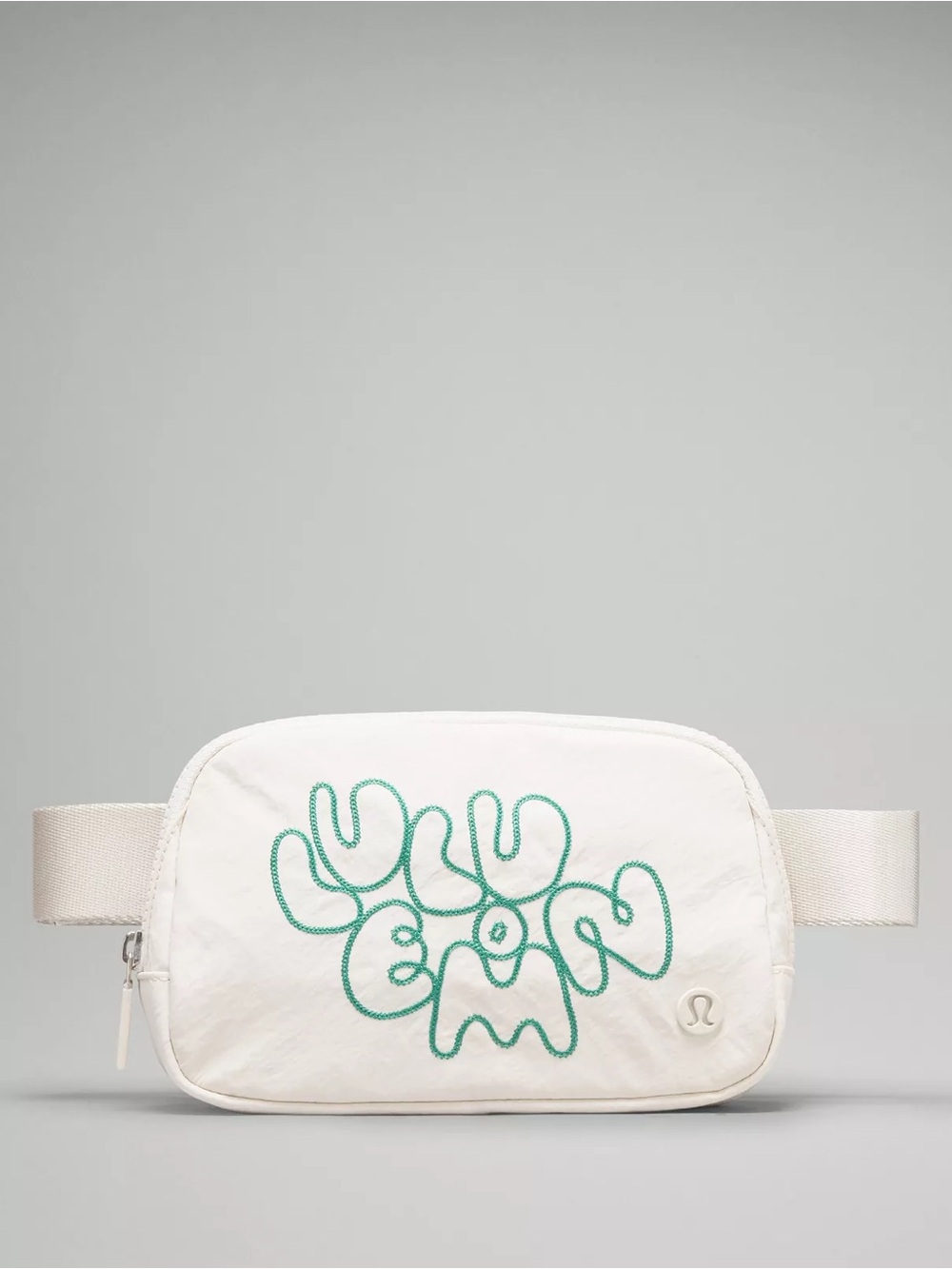 NWT Lululemon Everywhere Belt Bag 1L Embroidery